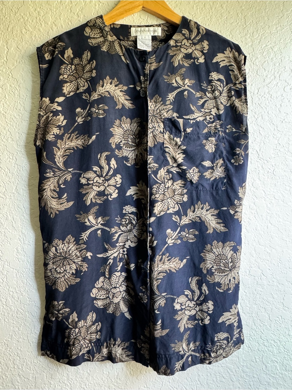 Vintage Jones New York 100% Silk Floral Blouse Size 8 Blue 90s Goblincore